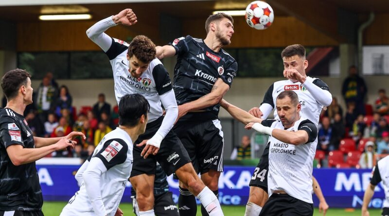 Walka o baraże do samego końca. Puszcza Niepołomice – ŁKS Łódź 1:0